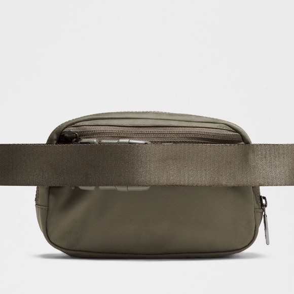 green belt bag lululemon Athletica Everywhere 1L (Tidewater Teal) Neo Mint Neon Green Belt